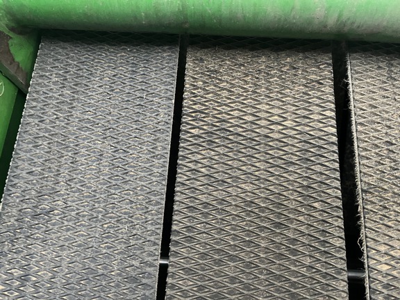 Used 2003 John Deere 567 Round Balers at Horizon Ag & Turf in High Prairie, AB - Photo7