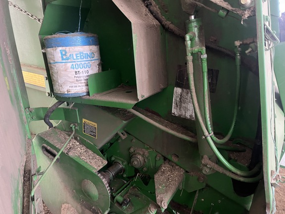 Used 2003 John Deere 567 Round Balers at Horizon Ag & Turf in High Prairie, AB - Photo14