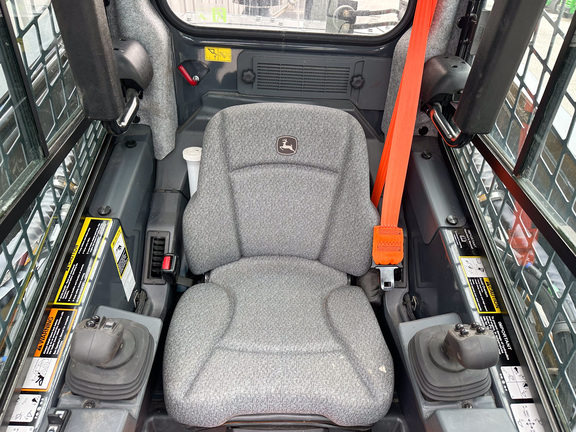 2022 John-Deere 330G