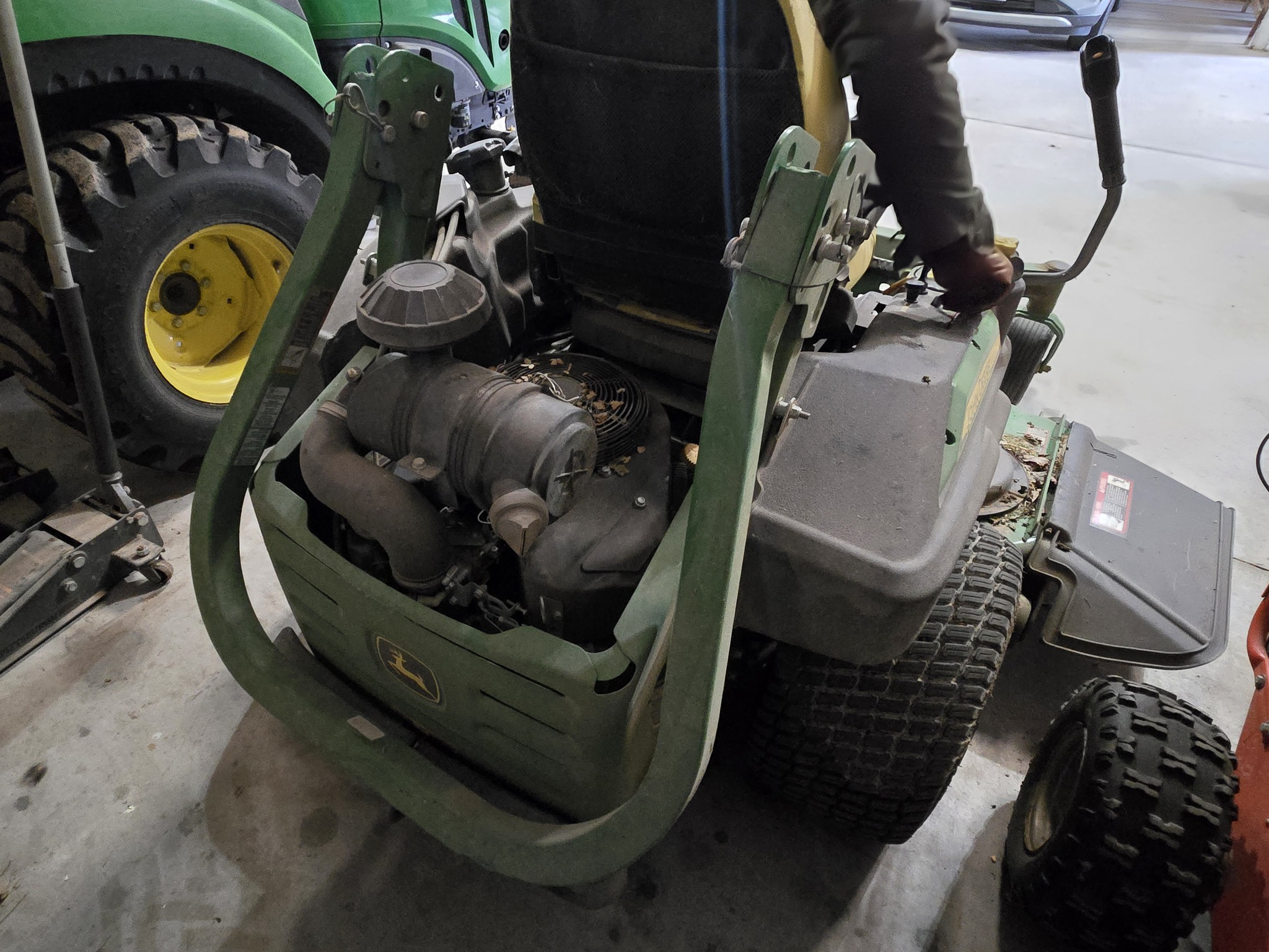  2020 John Deere Z930R at Heritage Tractor in Carthage, IL