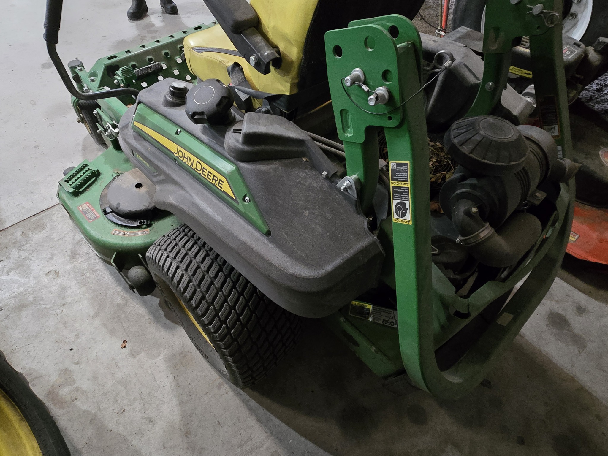  2020 John Deere Z930R at Heritage Tractor in Carthage, IL