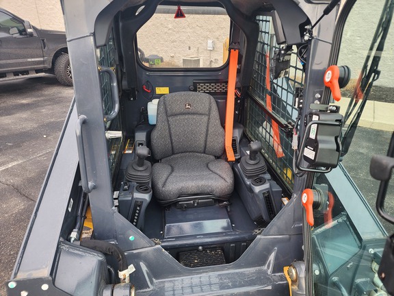 2024 John-Deere 317G