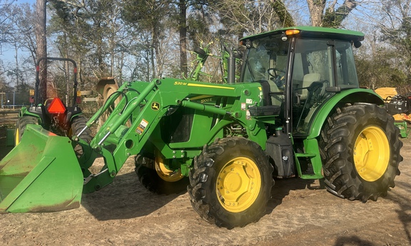 2018 John Deere 5100E Photo 1