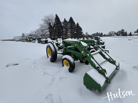 Photo of 2025 John Deere 4052M