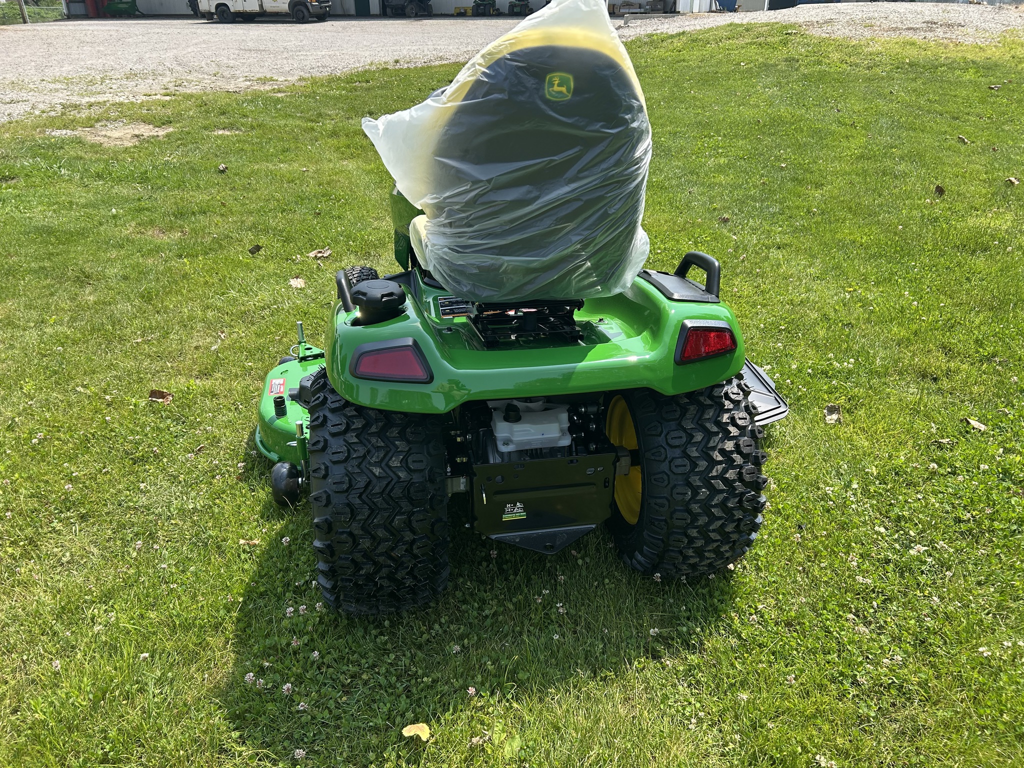 2026 John Deere X590 Image 7