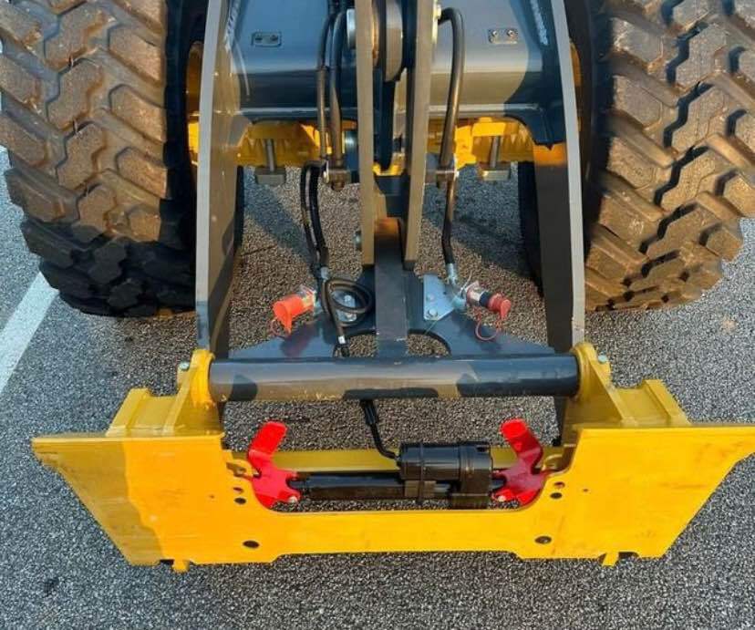 2026 John Deere 184 G Image 6