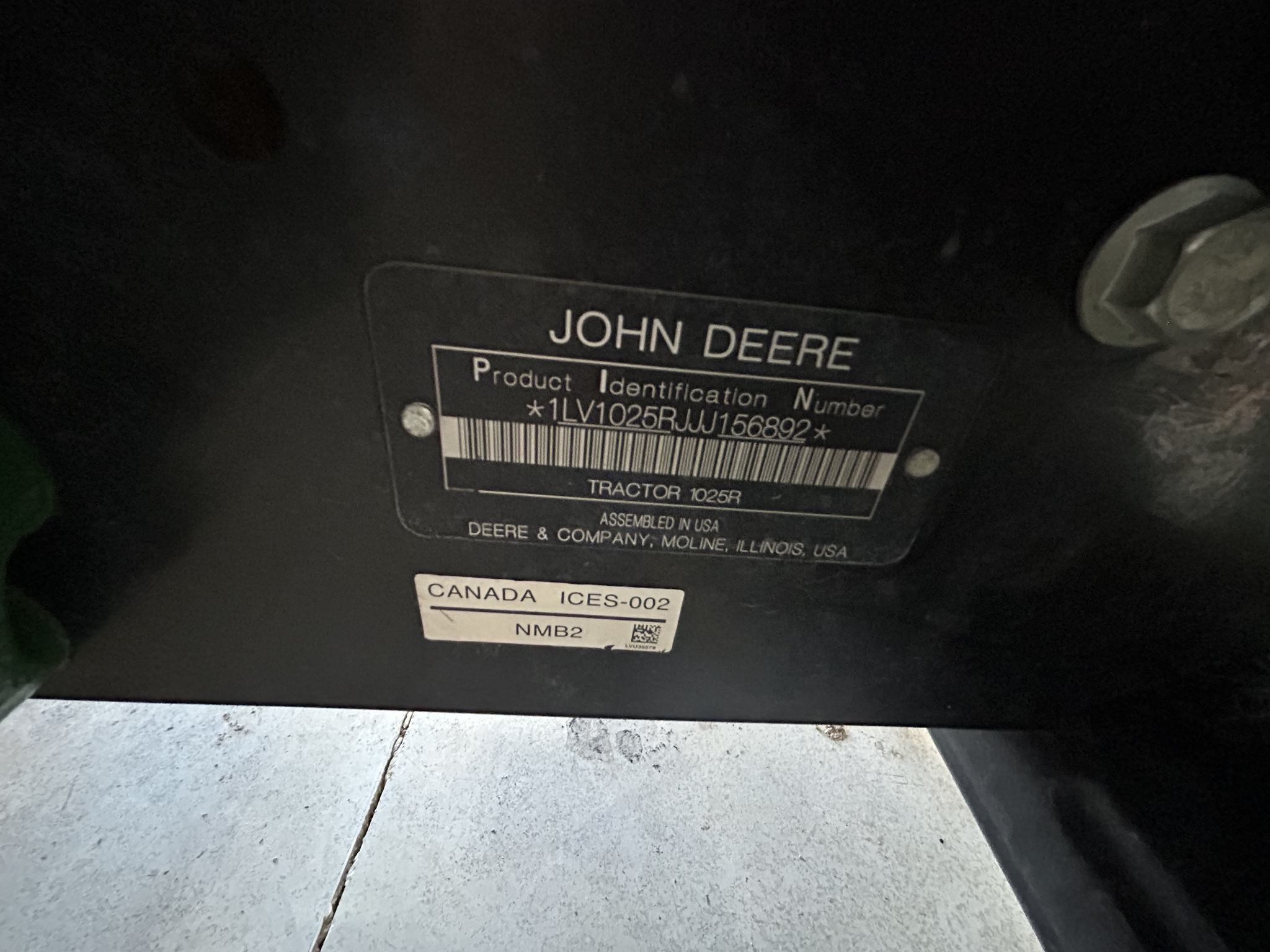 2018 John Deere 1025R Image 6