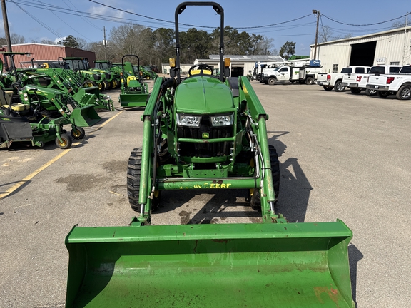 2022 John Deere 4044M Photo 3