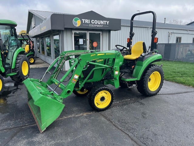 2018 John Deere 2038R Image 1