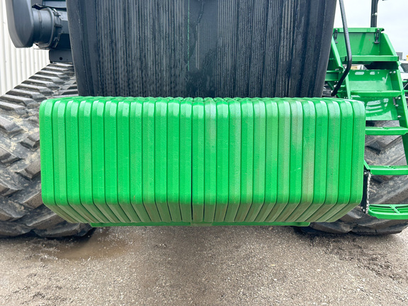 2022 John-Deere 9RT 570