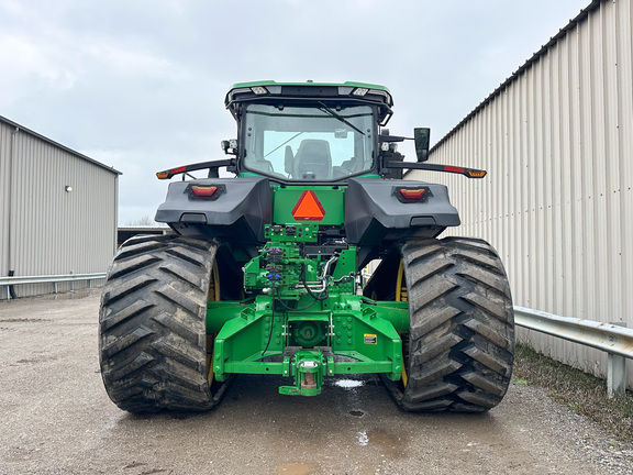 2022 John-Deere 9RT 570