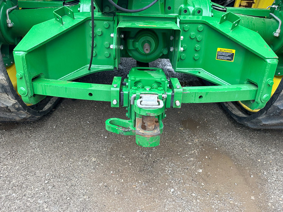 2022 John-Deere 9RT 570