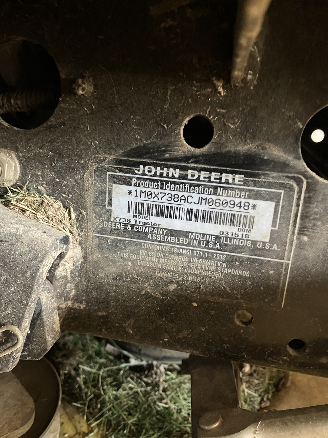 Used 2018 John Deere X738 Lawn & Garden Tractors at Koenig Equipment in Urbana, OH - PhotoXL6