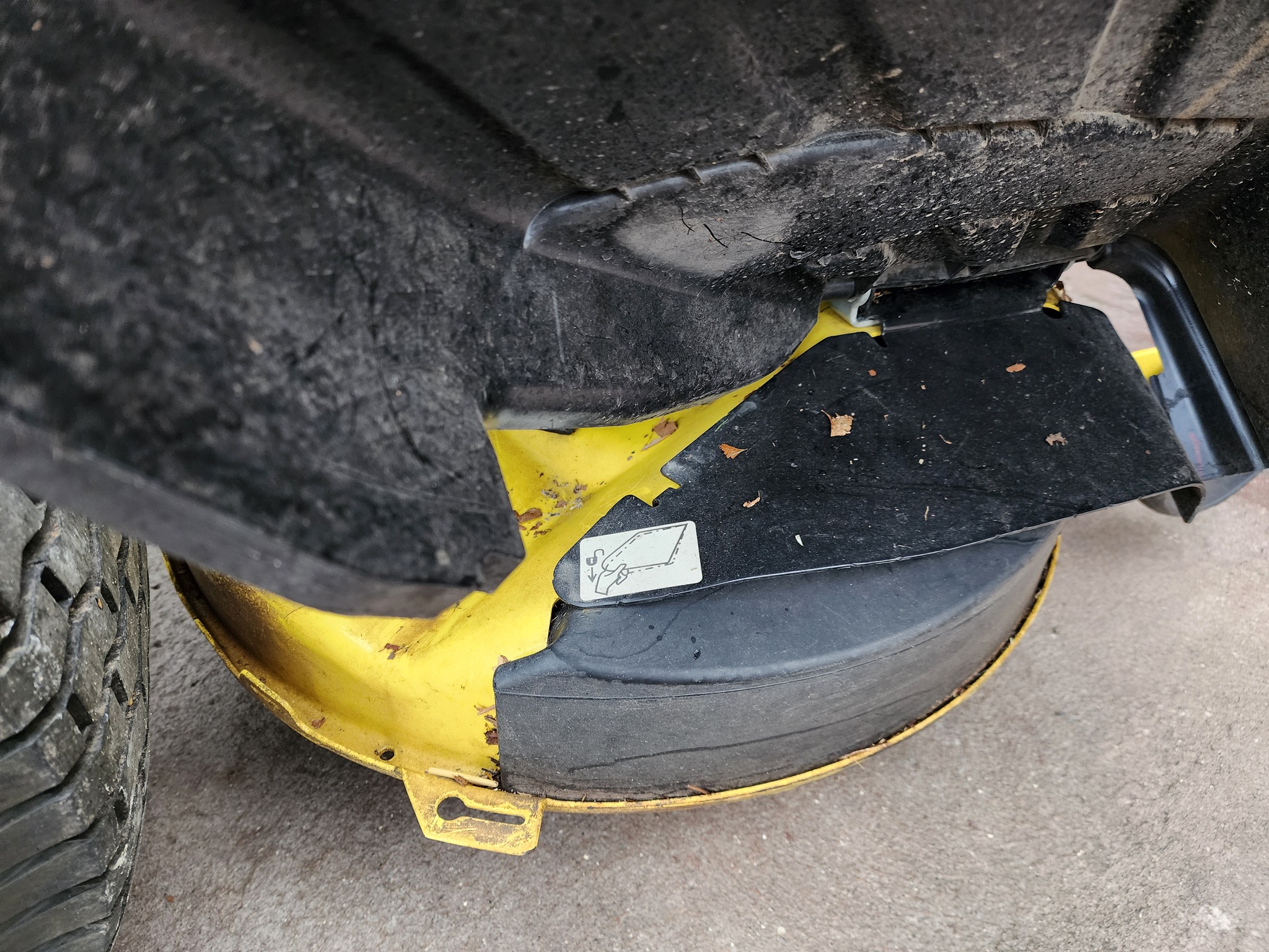 2020 John Deere E130 Image 11