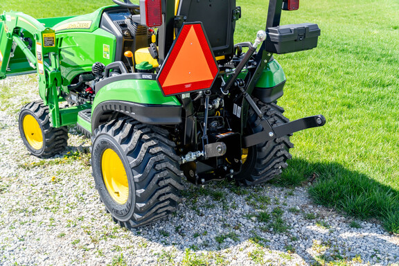New In-Stock 2026 John Deere 1025R Compact Utility Tractors at Koenig Equipment in Botkins, OH - Photo4