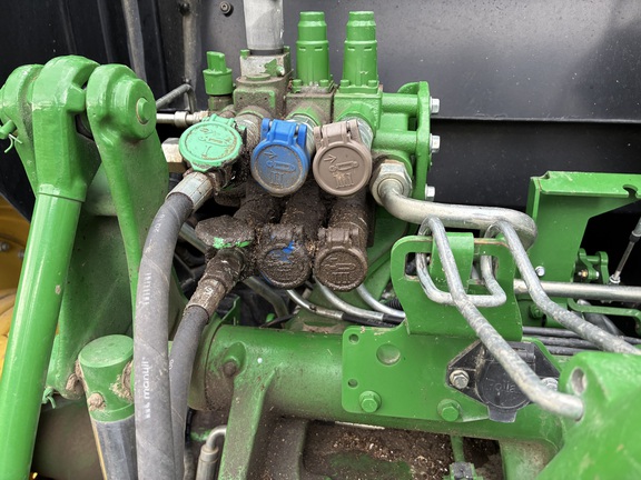 2019 John Deere 6105E (13th thumbnail)