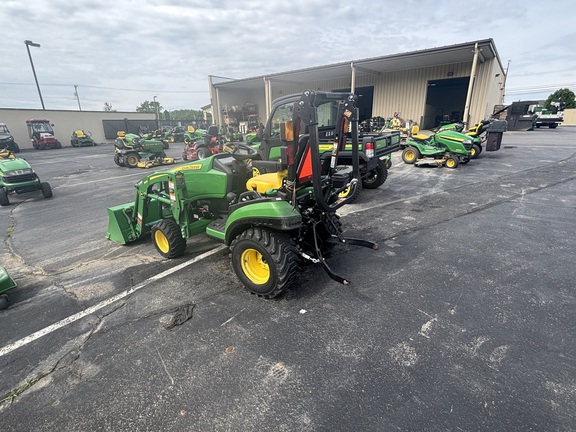 Used 2019 John Deere 1025R Compact Utility Tractors at Koenig Equipment in Tipp City, OH - Photo5