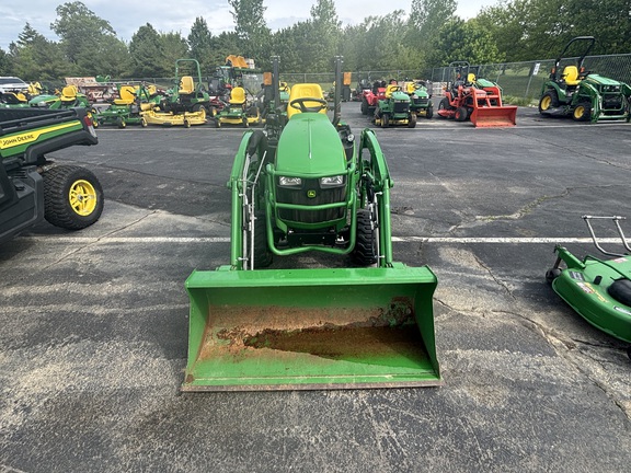 Used 2019 John Deere 1025R Compact Utility Tractors at Koenig Equipment in Tipp City, OH - Photo2
