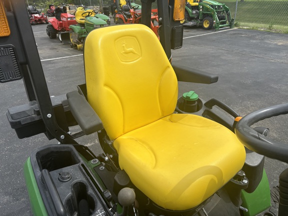 Used 2019 John Deere 1025R Compact Utility Tractors at Koenig Equipment in Tipp City, OH - Photo8
