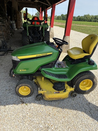 Photo of 2021 John Deere X390