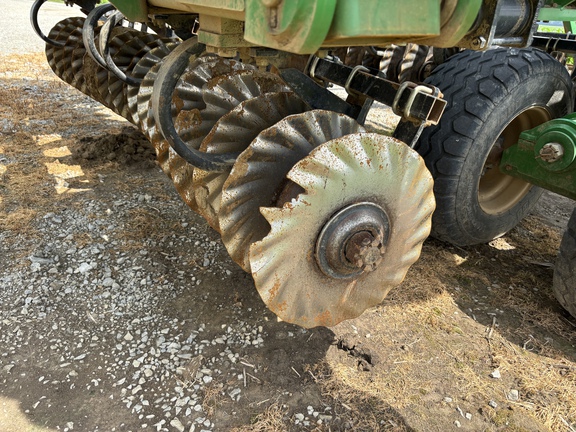 Used 2015 Great Plains 2400TM Vertical Tillage at Koenig Equipment in Anna, OH - Photo8