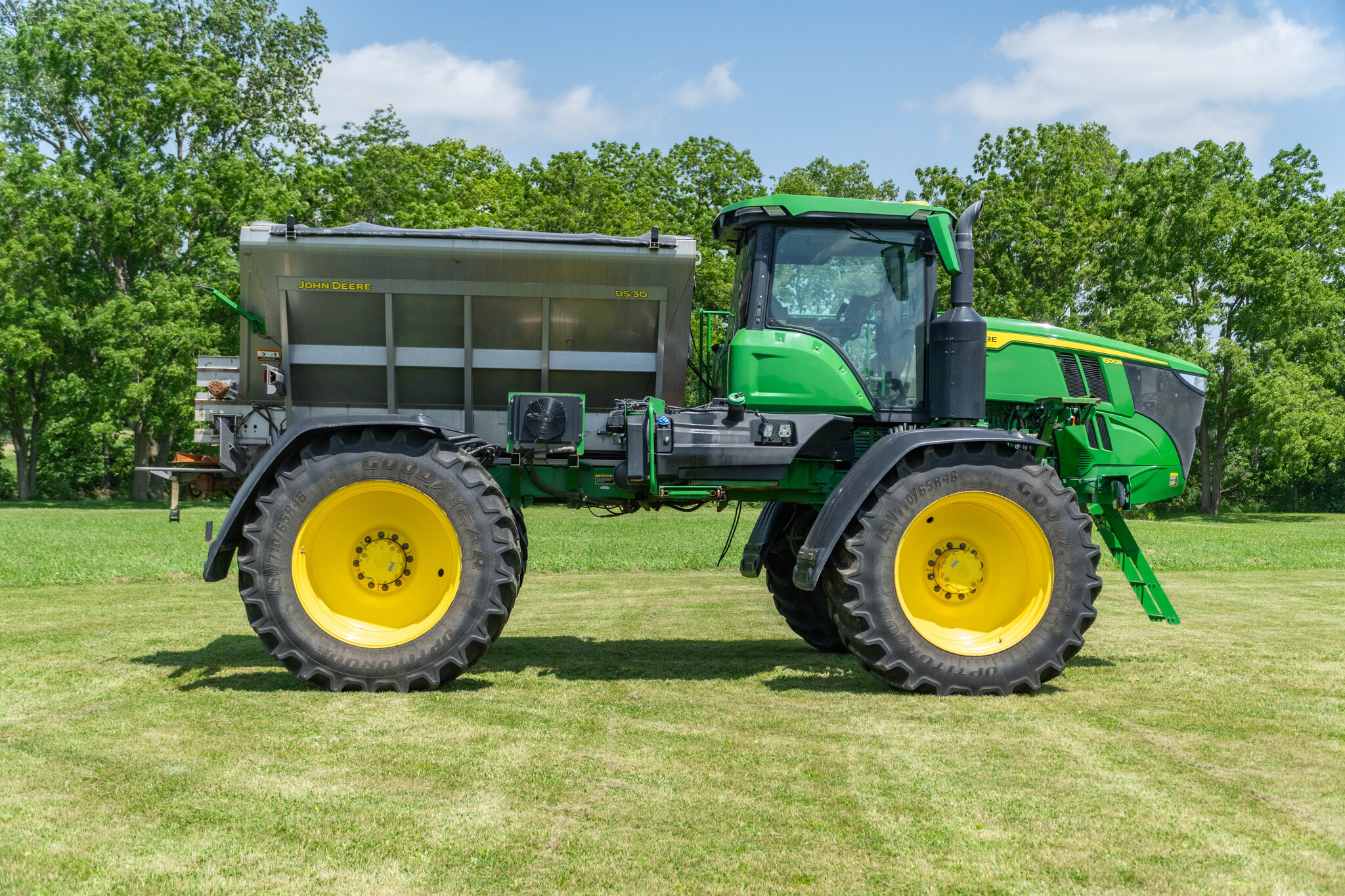 Used 2023 John Deere 600R Self Propelled Applicators at Koenig Equipment in Anna, OH - PhotoXL5
