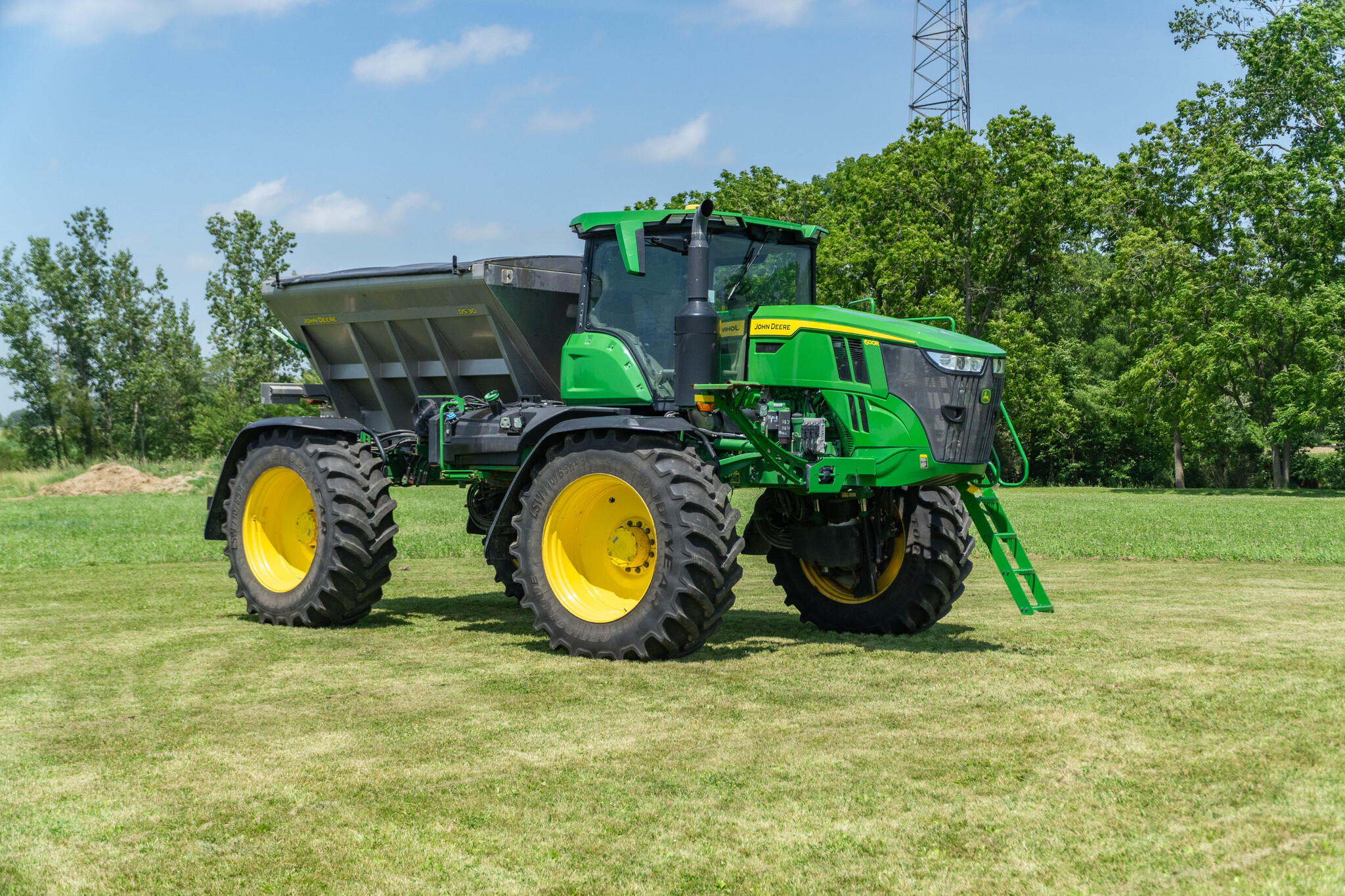 Used 2023 John Deere 600R Self Propelled Applicators at Koenig Equipment in Anna, OH - PhotoXL6
