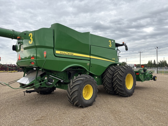 Used 2020 John Deere S780 Combines at Horizon Ag & Turf in Lloydminster, AB - Photo5