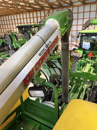 Used 2007 John Deere 1790 Planters: Drawn at Koenig Equipment in Greenville, OH - Photo8