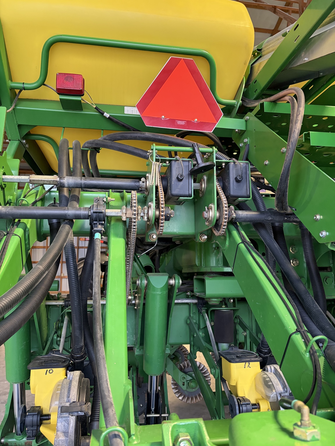 Used 2007 John Deere 1790 Planters: Drawn at Koenig Equipment in Greenville, OH - PhotoXL17