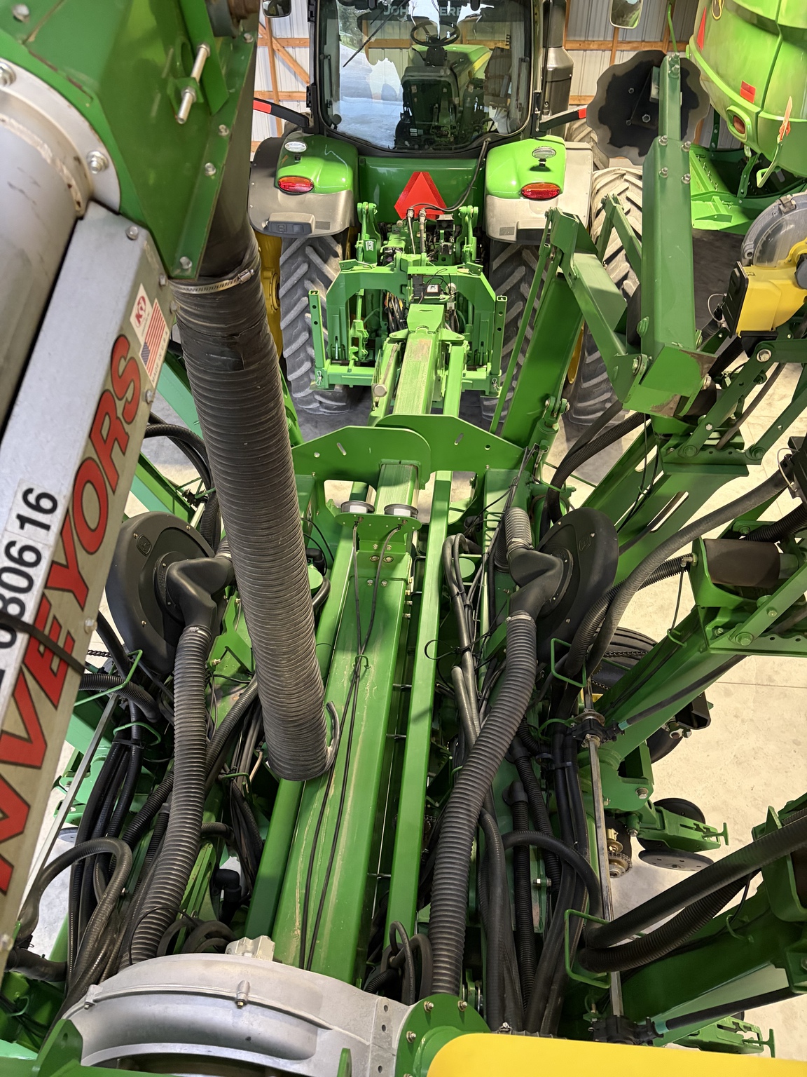 Used 2007 John Deere 1790 Planters: Drawn at Koenig Equipment in Greenville, OH - PhotoXL19