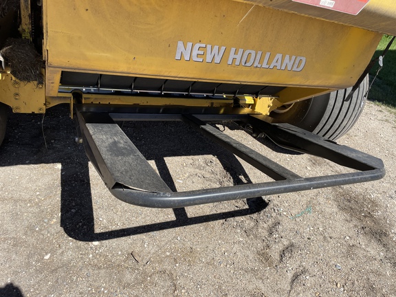 2022 New Holland ROLL-BELT 560