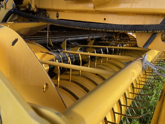 2022 New Holland ROLL-BELT 560