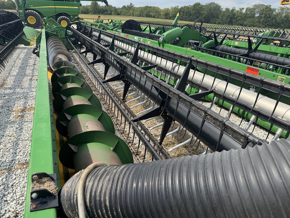 2010 John-Deere 635F