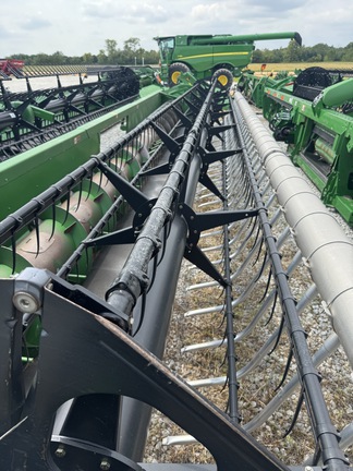 2010 John-Deere 635F
