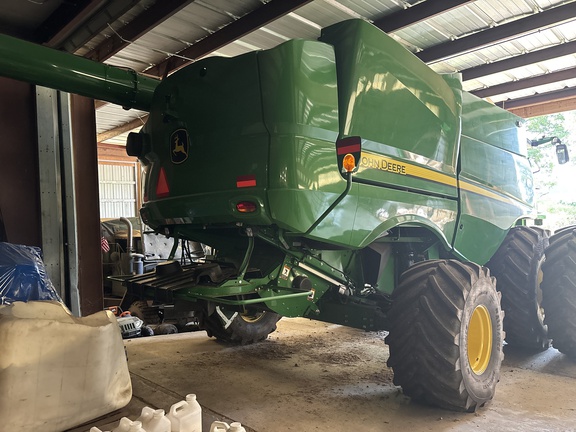 Used 2023 John Deere S780 Combines at Koenig Equipment in Urbana, OH - Photo3