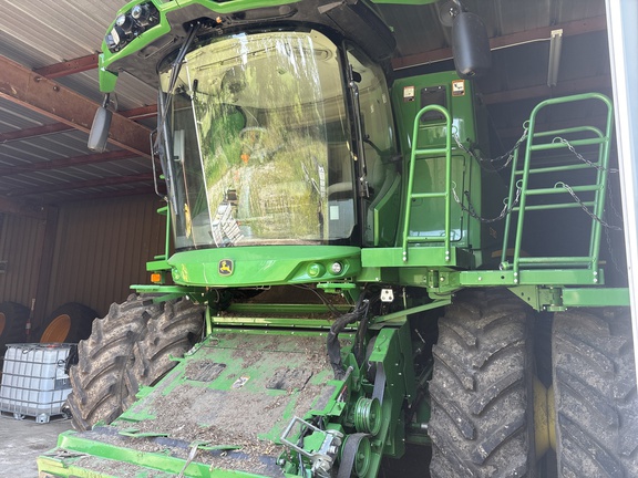Used 2023 John Deere S780 Combines at Koenig Equipment in Urbana, OH - Photo5