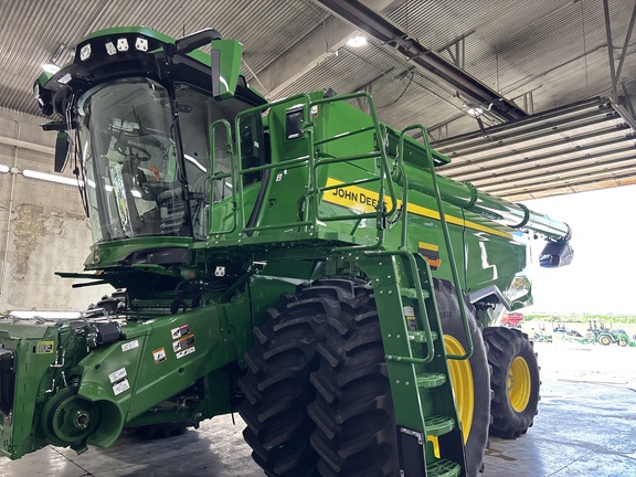 Used 2026 John Deere S7 700 Combines at Koenig Equipment in Urbana, OH - Photo1