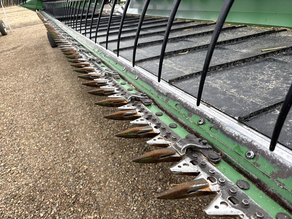Used 2013 John Deere 635D Combine Platforms at Horizon Ag & Turf in Lloydminster, AB - Photo4