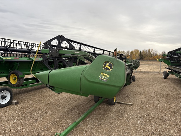 Used 2013 John Deere 635D Combine Platforms at Horizon Ag & Turf in Lloydminster, AB - Photo2