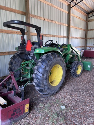 2018 John Deere 4044M-8