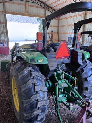 2018 John Deere 4044M-7