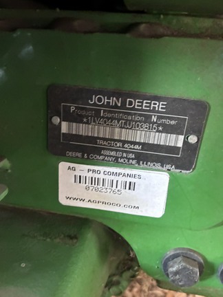 2018 John Deere 4044M-2