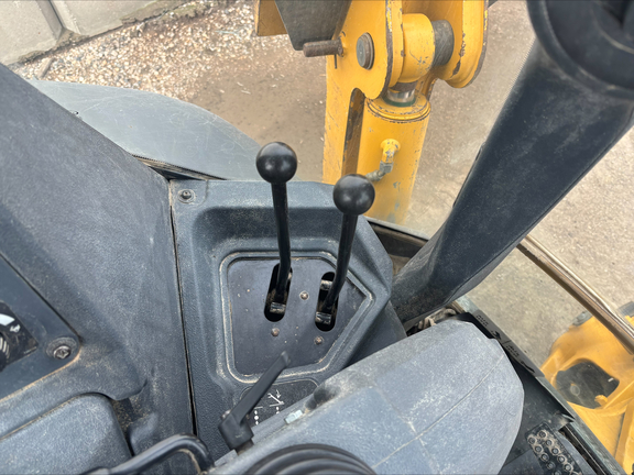 2019 John Deere 310SL
