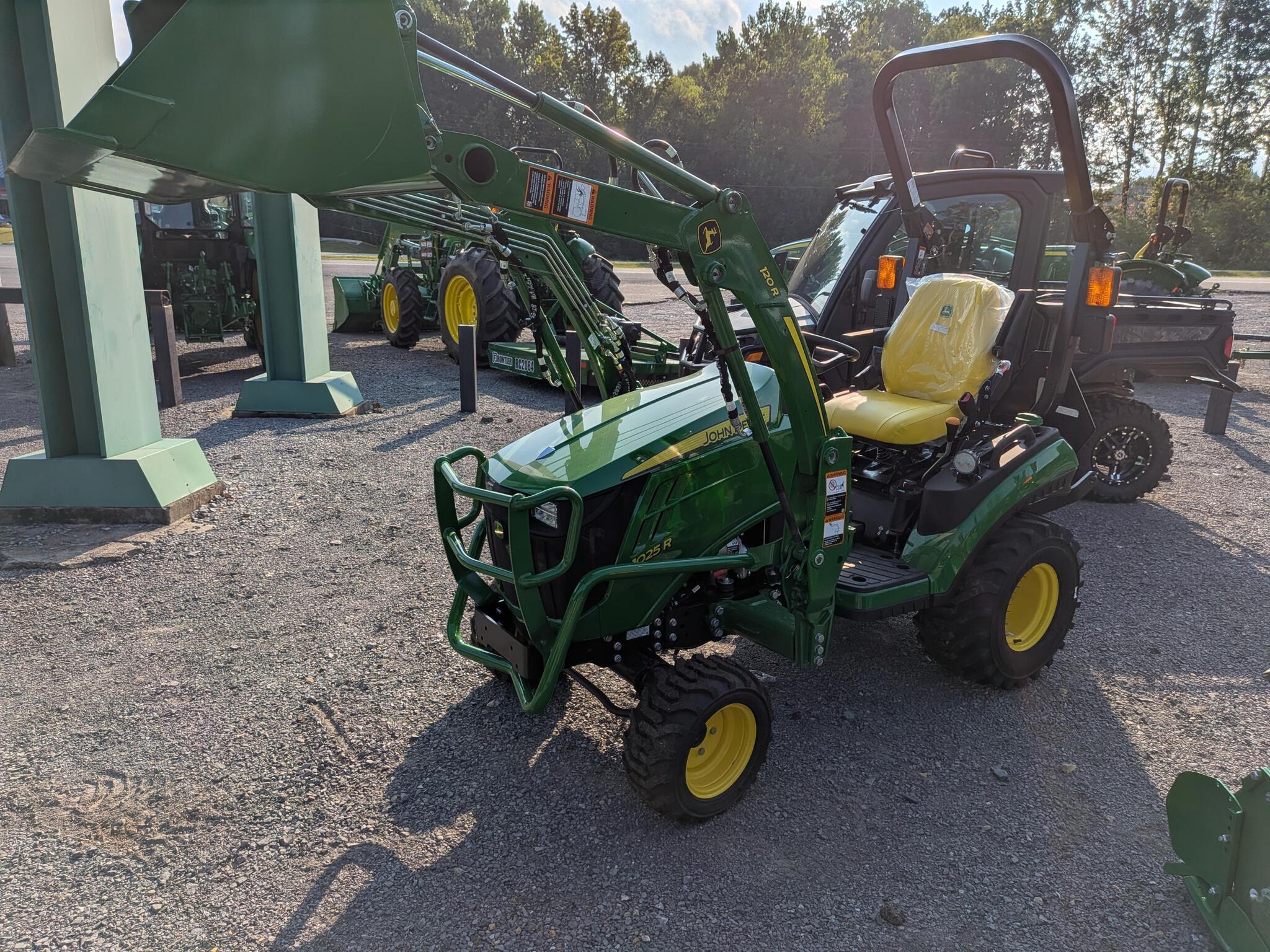 2026 John Deere 1025R