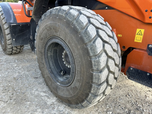 0 Hitachi ZW180-7