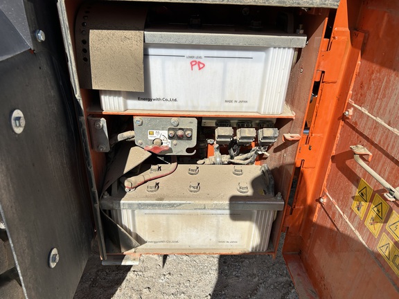 0 Hitachi ZW180-7