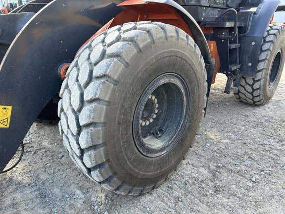 0 Hitachi ZW180-7