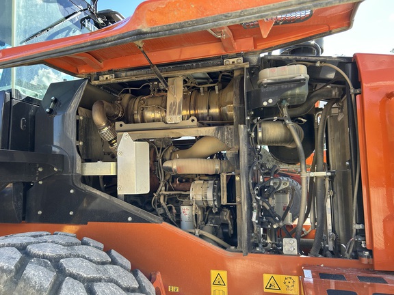 0 Hitachi ZW180-7