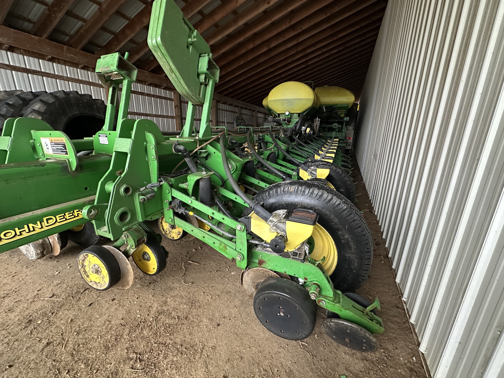 2007 John Deere 1770NT Image 1